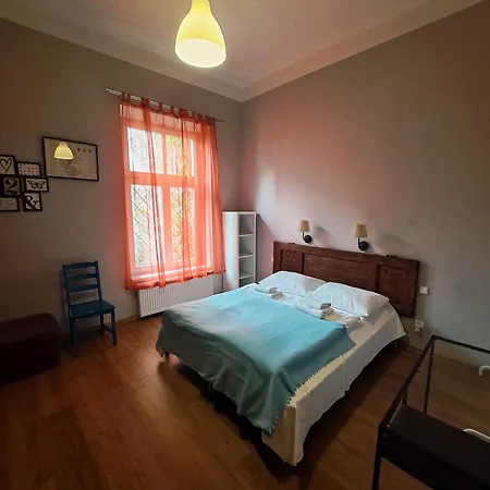 Gold Jasmine * Kraków